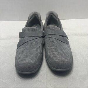 New Orthofeet Woman's Shoes 11
Medium Amalya Gray Slip-On